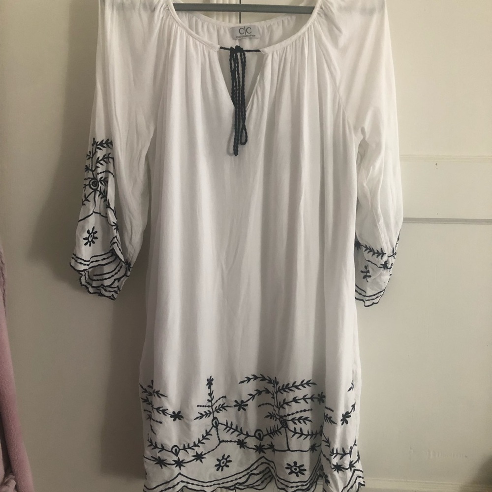LINEN-LIKE, white w/ blue embroidery dress. Perfect for spring & summer months!